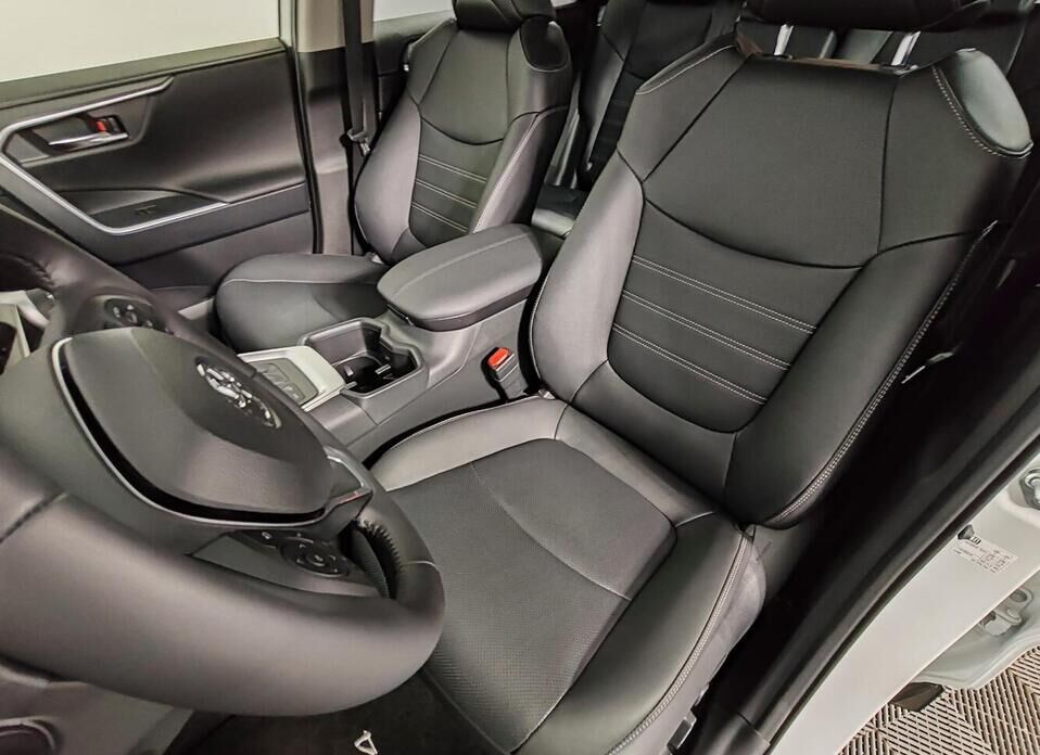 Toyota RAV4, VI (XA60) 2.0 CVT (171 л.с.) 4WD