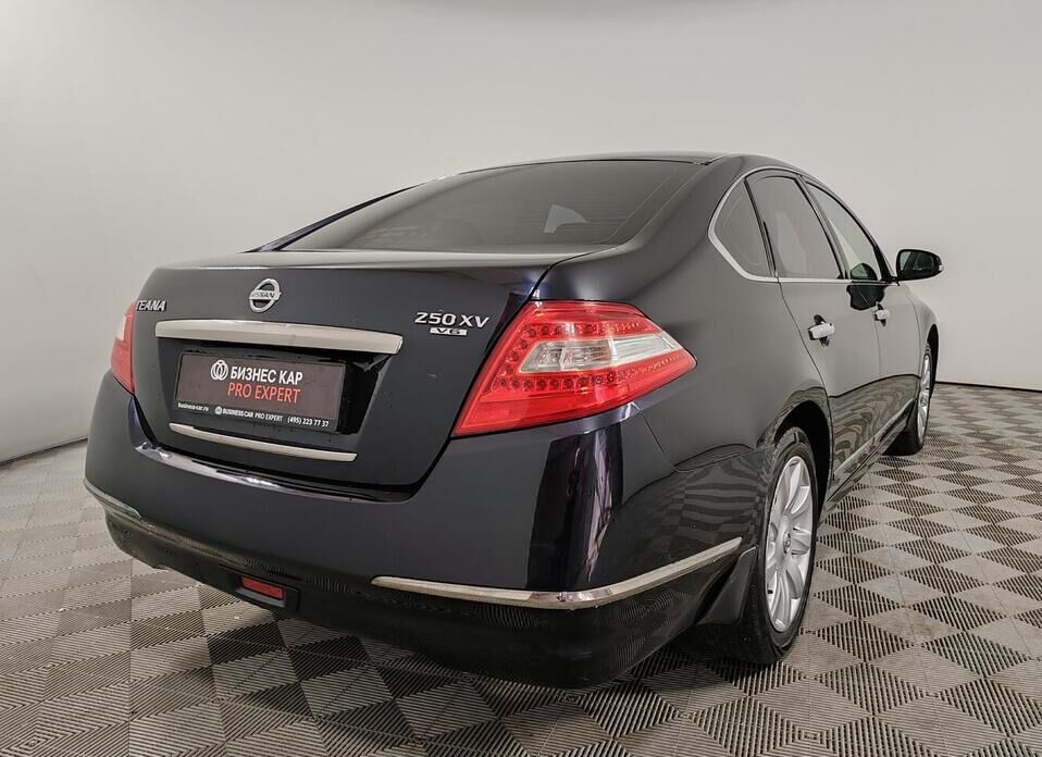 Nissan Teana 2.5 CVT (182 л.с.)