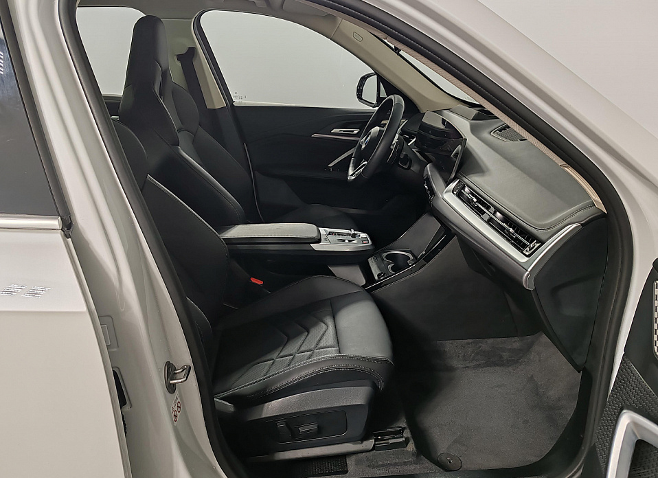 BMW X1, III (U11/U12) 25Li xDrive 2.0 AMT (204 л.с.) 4WD