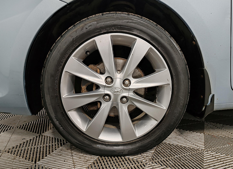 Hyundai Solaris, I 1.6 AT (123 л.с.)