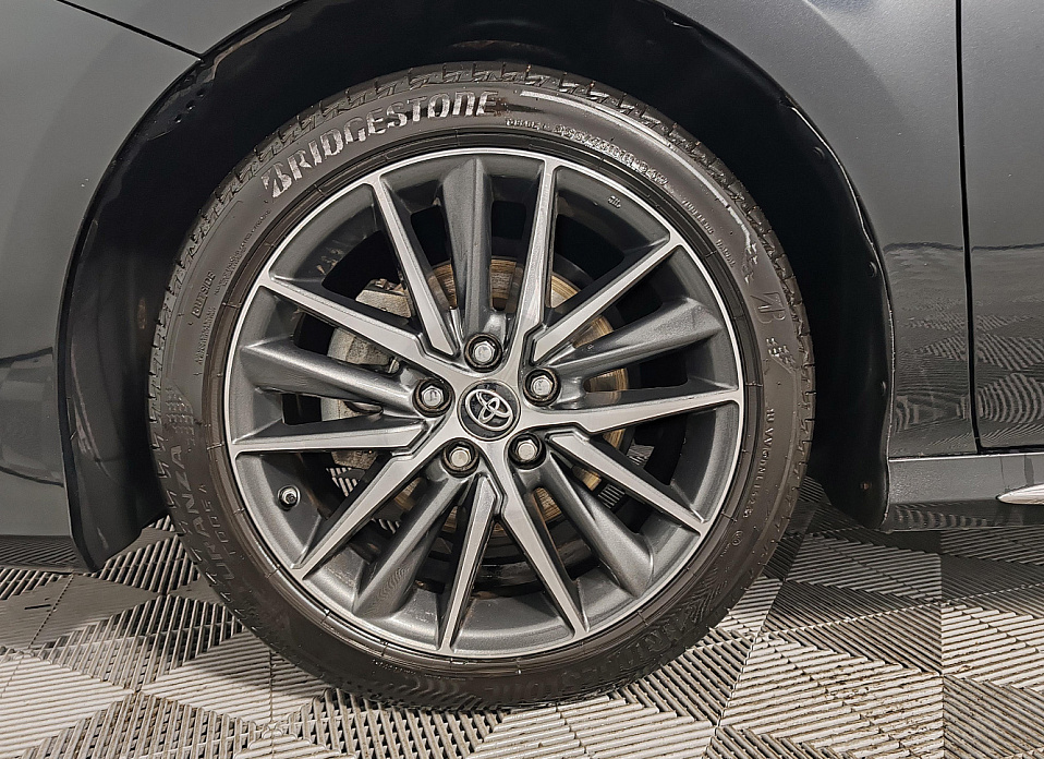 Toyota Camry, VIII (XV70) Рестайлинг 2.5 AT (209 л.с.)