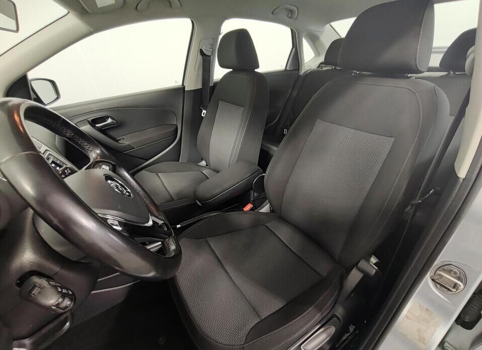 Volkswagen Polo, V Рестайлинг 1.6 MT (110 л.с.)