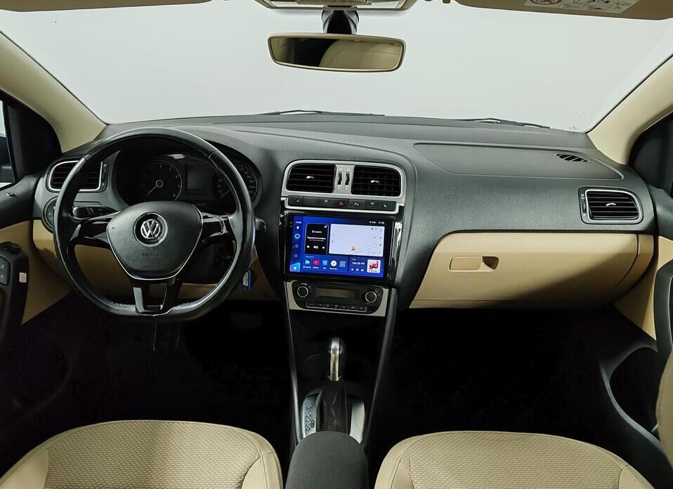 Volkswagen Polo 1.6 AT (110 л.с.)