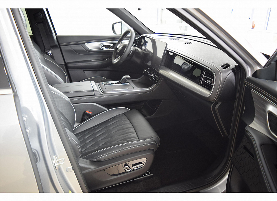 GAC GS8, II 2.0 AT (231 л.с.) 4WD