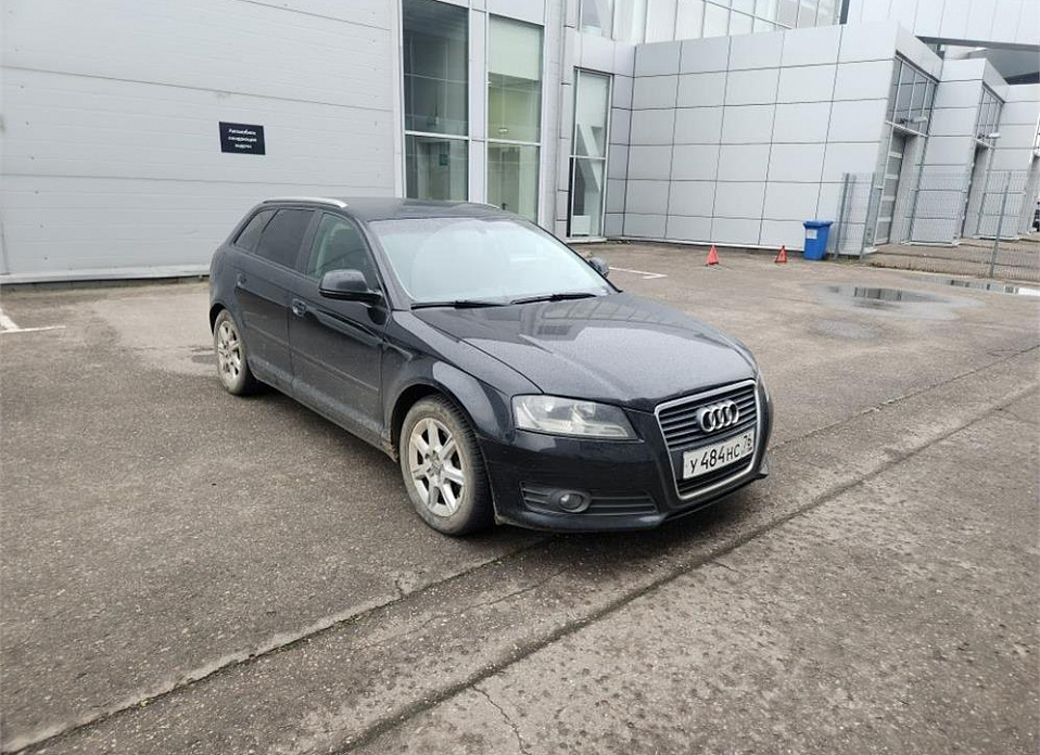 Audi A3, II (8P) Рестайлинг 2 1.4 AMT (125 л.с.)