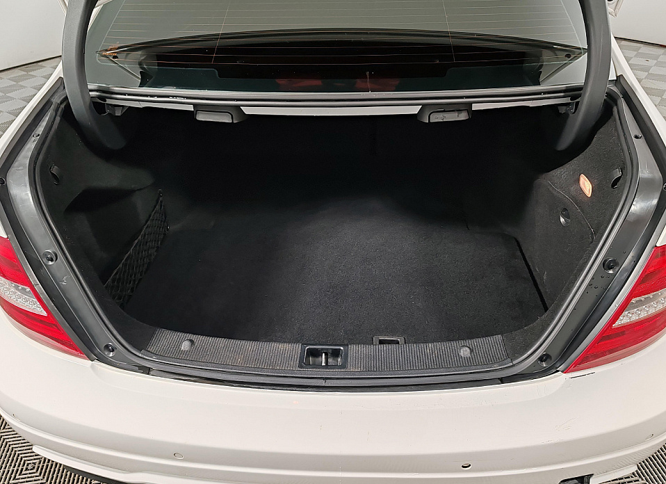 Mercedes-Benz C-Класс, III (W204) Рестайлинг 180 1.6 AT (156 л.с.)