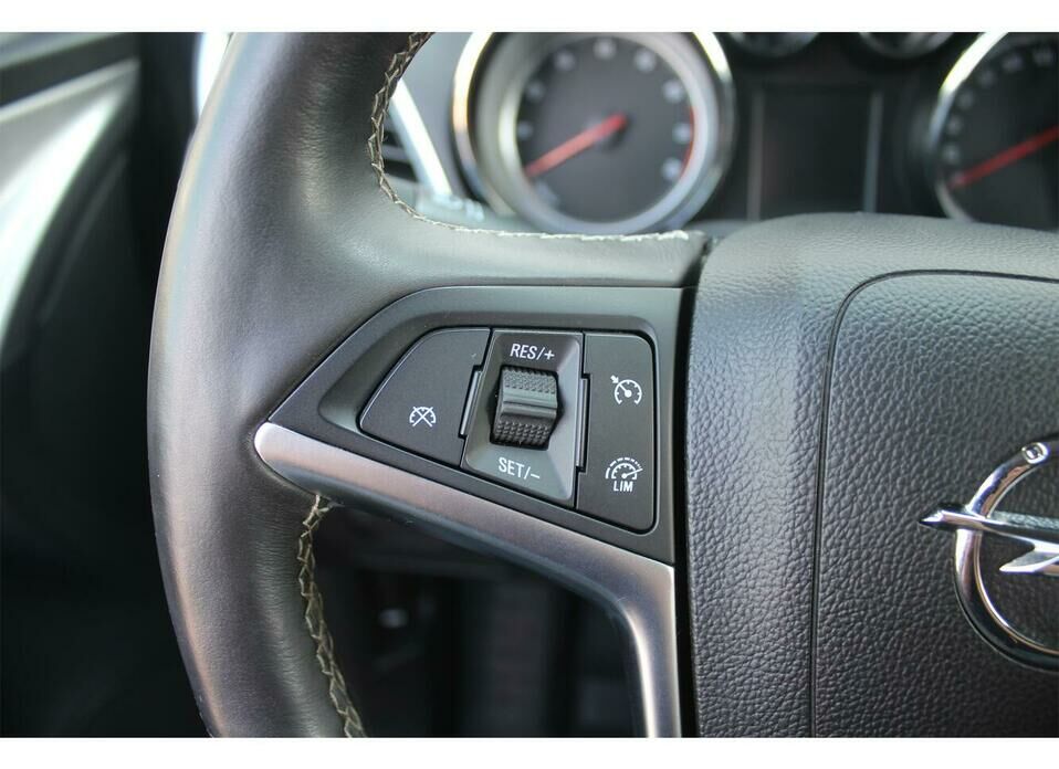 Opel Mokka 1.8 AT (140 л.с.) 4WD
