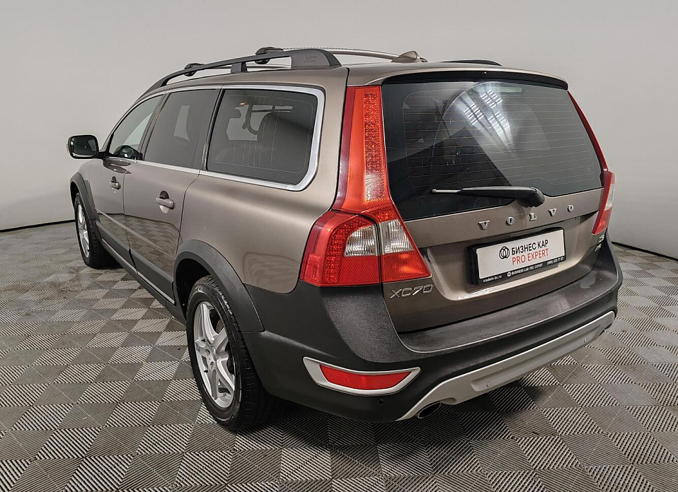 Volvo XC70, II 2.4d AT (163 л.с.) 4WD