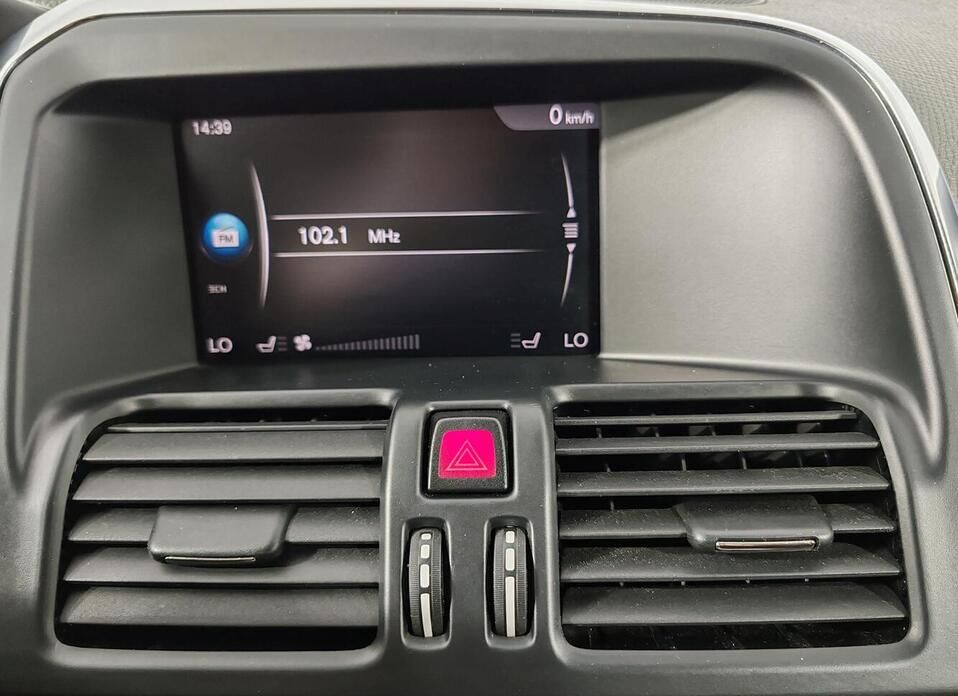 Volvo XC60, I Рестайлинг 2.0 AT (245 л.с.) 4WD