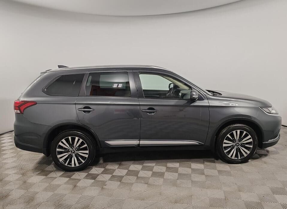 Mitsubishi Outlander, III Рестайлинг 3 2.0 CVT (146 л.с.) 4WD