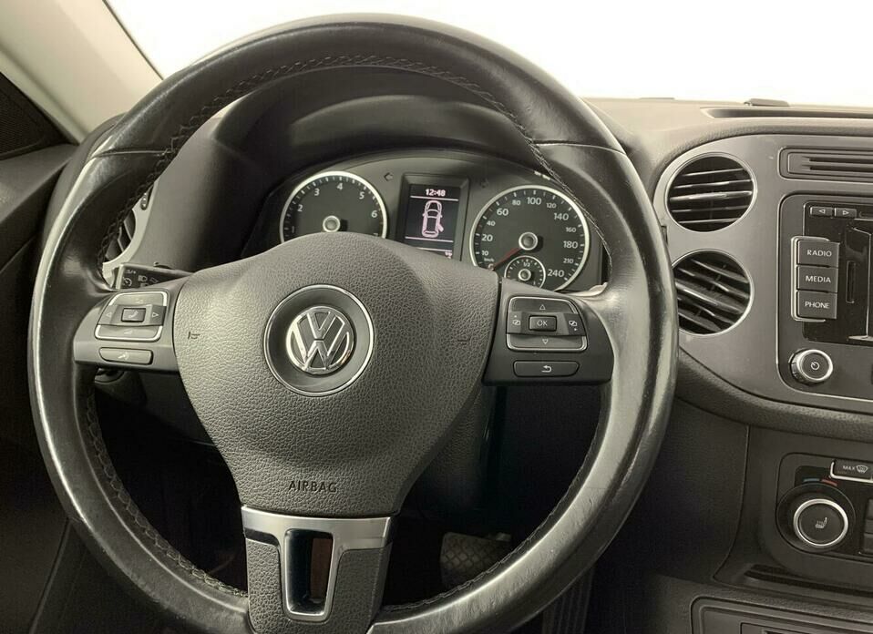 Volkswagen Tiguan 2.0 AT (170 л.с.) 4WD