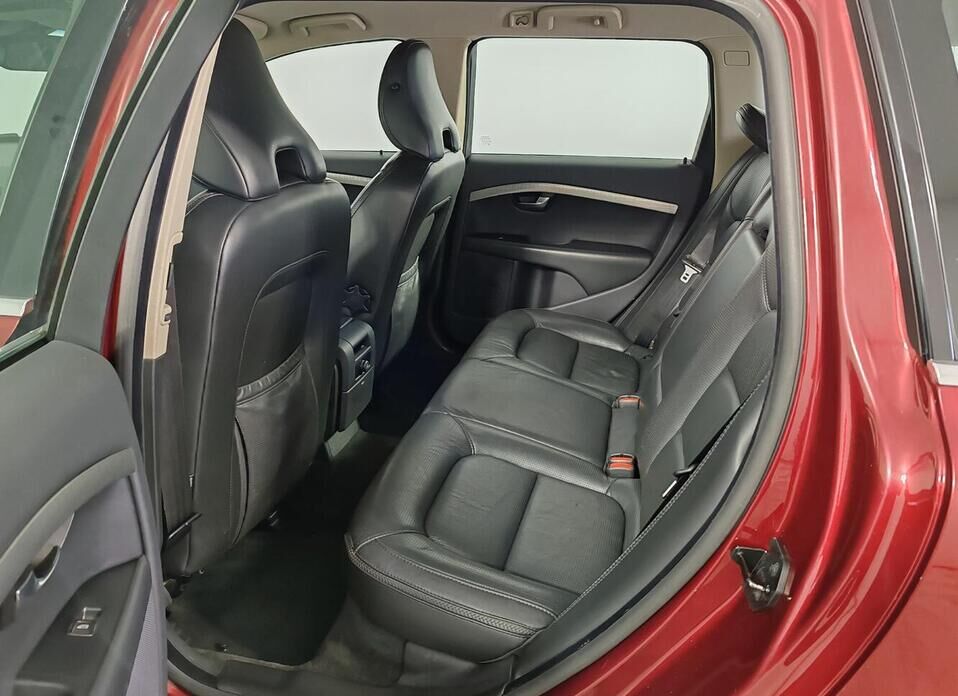 Volvo XC70, II 3.2 AT (238 л.с.) 4WD