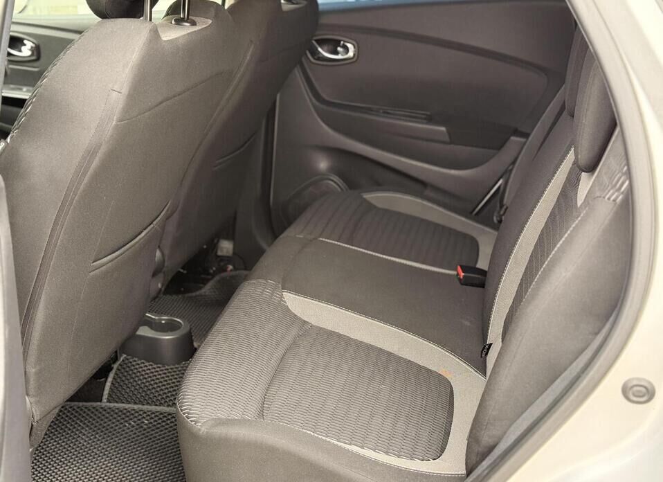 Renault Kaptur, I 2.0 AT (143 л.с.) 4WD