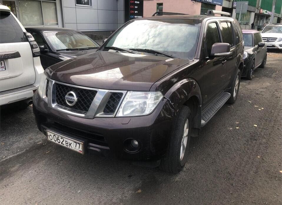 Nissan Pathfinder, III Рестайлинг 2.5d AT (190 л.с.) 4WD