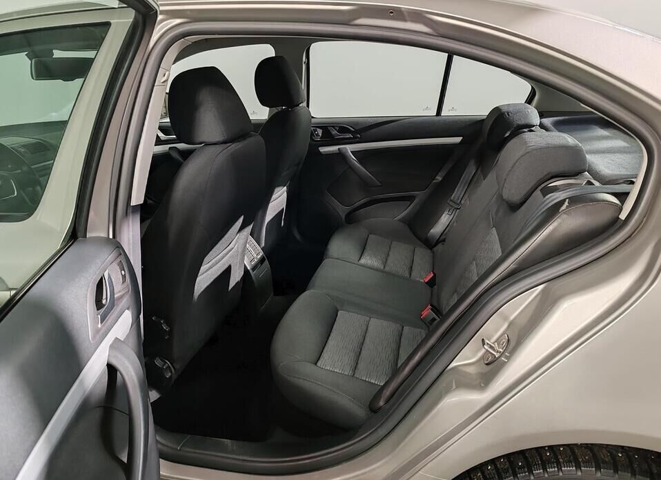 Skoda Octavia, II (A5) Рестайлинг 1.4 AMT (122 л.с.)