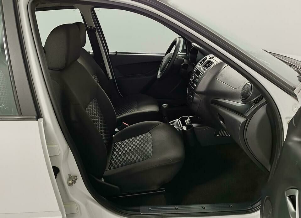 LADA (ВАЗ) Granta 1.6 MT (90 л.с.)