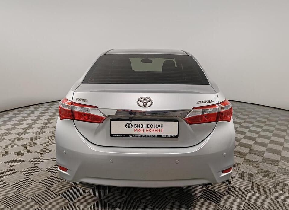 Toyota Corolla, XI (E160, E170) 1.6 CVT (122 л.с.)