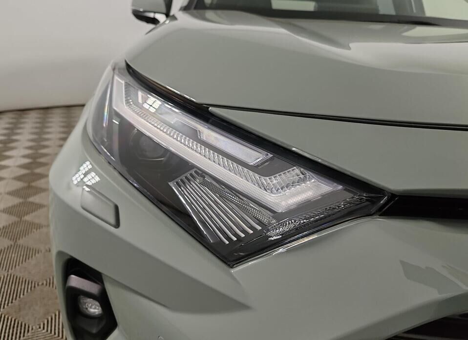 Toyota RAV4, V (XA50) 2.0 CVT (173 л.с.) 4WD