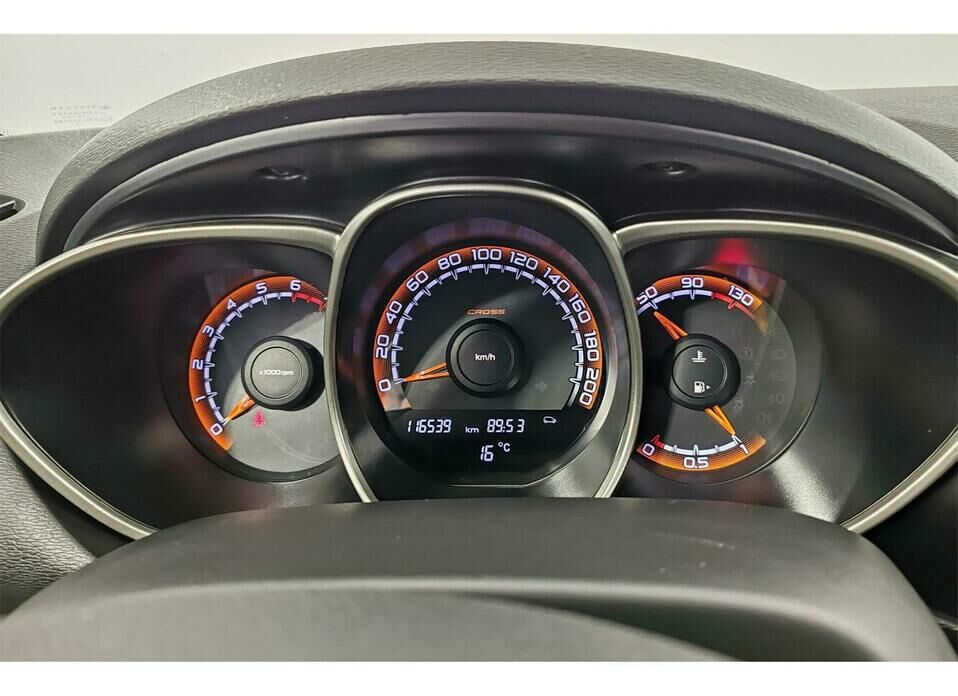 LADA (ВАЗ) Vesta 1.6 MT (106 л.с.)