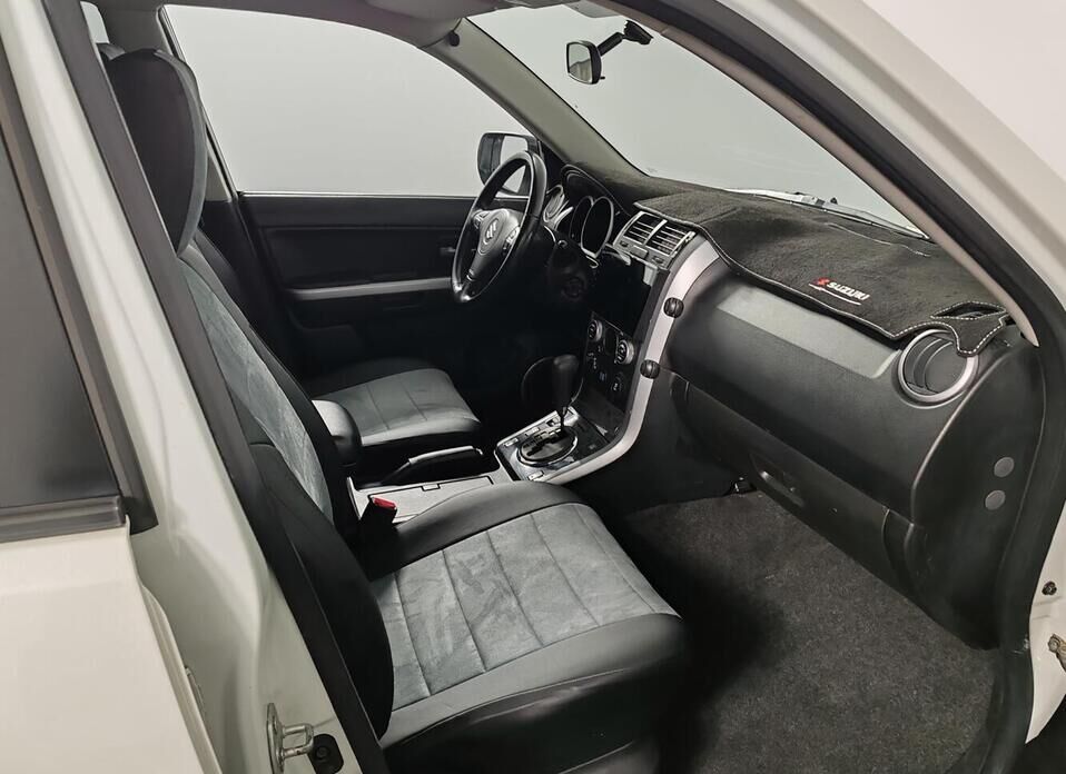 Suzuki Grand Vitara, III Рестайлинг 2 2.4 AT (169 л.с.) 4WD