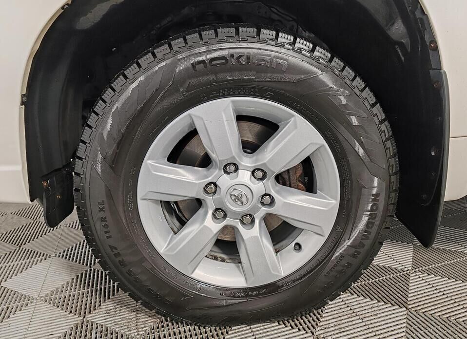Toyota Land Cruiser Prado, 150 Series Рестайлинг 1 3.0d AT (173 л.с.) 4WD