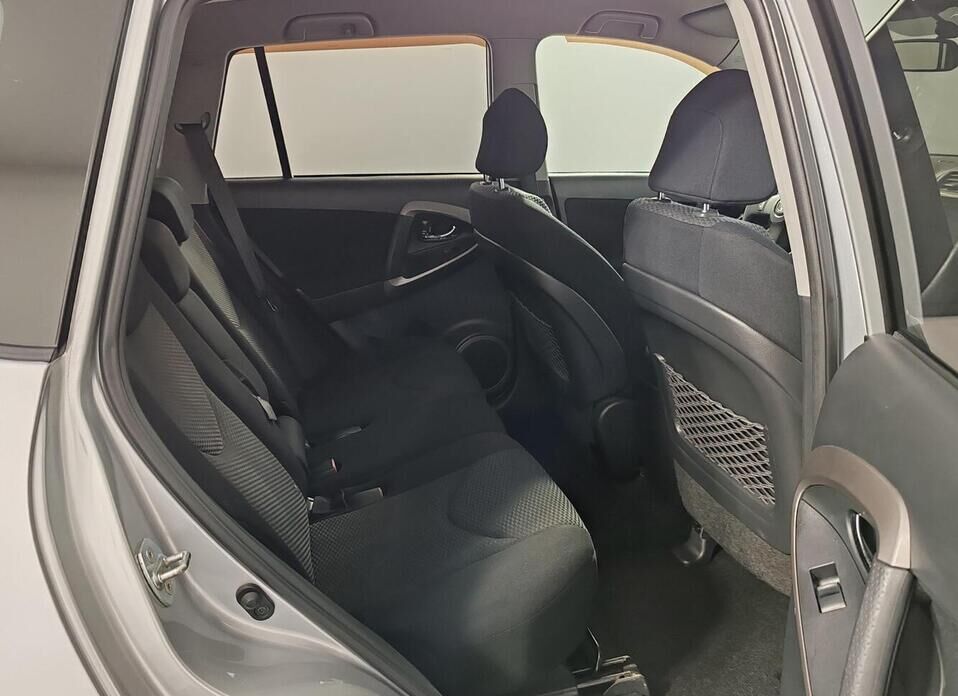 Toyota RAV4, III (XA30) 2.0 AT (152 л.с.) 4WD