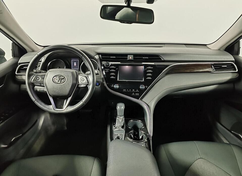 Toyota Camry, VIII (XV70) 2.5 AT (181 л.с.)