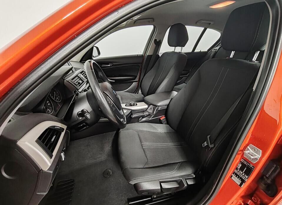 BMW 1 серии, II (F20/F21) Рестайлинг 118i 1.5 AT (136 л.с.)