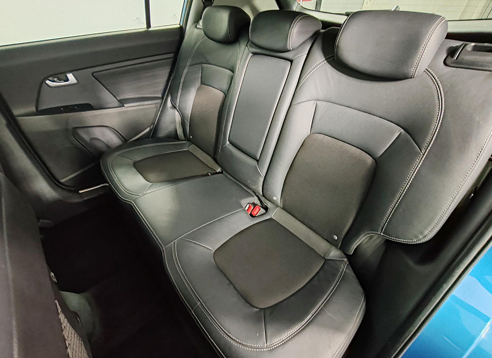 Kia Sportage, III 2.0 AT (150 л.с.) 4WD