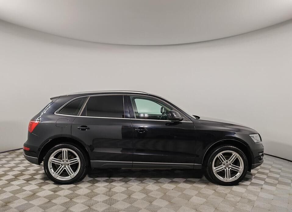 Audi Q5, I (8R) 2.0 AMT (211 л.с.) 4WD