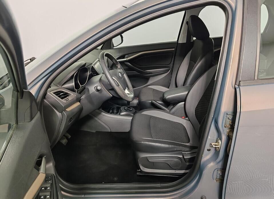 LADA (ВАЗ) Vesta, I SW 1.8 AMT (122 л.с.)