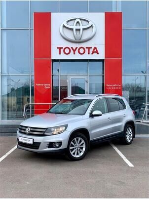 Volkswagen Tiguan, 2012 г., 311 430 км