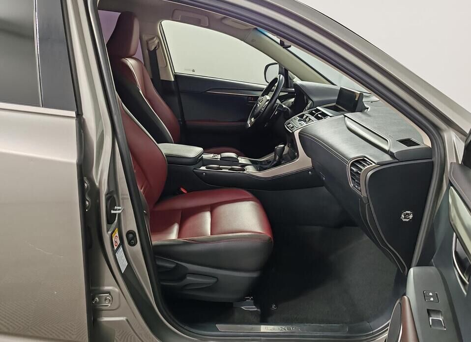 Lexus NX 200 2.0 CVT (150 л.с.) 4WD