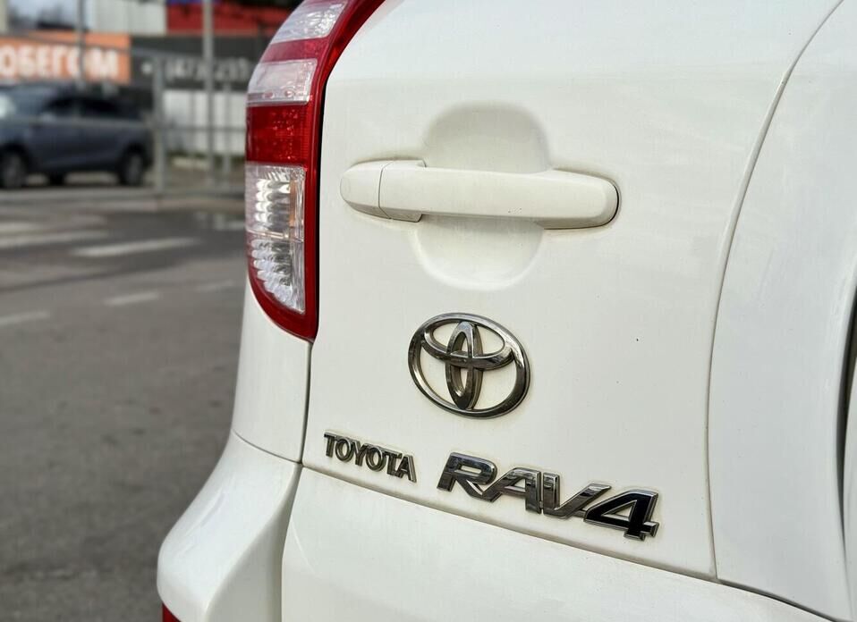 Toyota RAV4, III (XA30) Рестайлинг 2.0 CVT (158 л.с.) 4WD