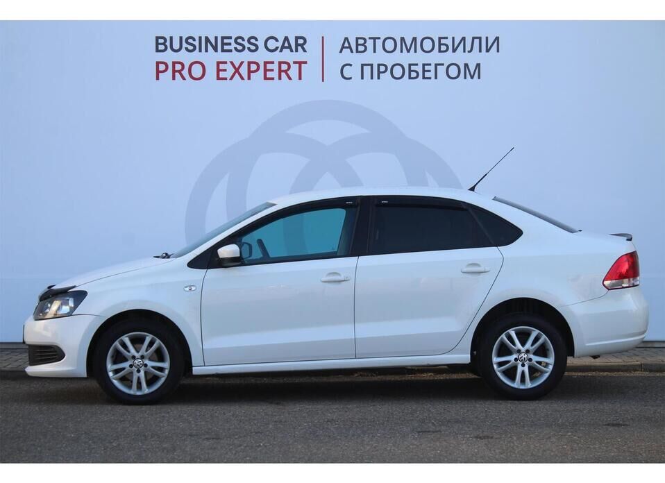 Volkswagen Polo 1.6 AT (105 л.с.)