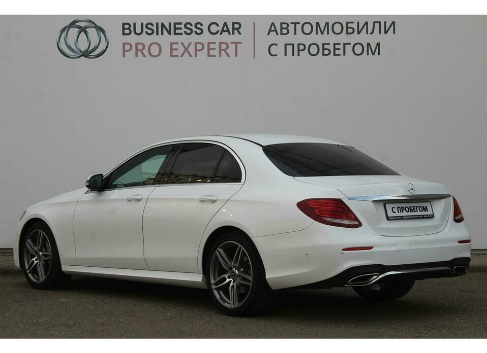 Mercedes-Benz E-Класс 200 2.0 AT (184 л.с.)