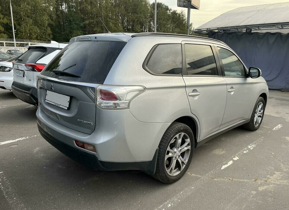 Mitsubishi Outlander 2.0 CVT (146 л.с.) 4WD