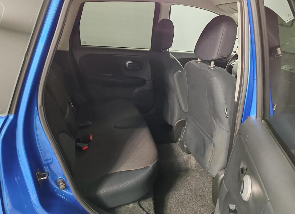 Nissan Note 1.6 AT (110 л.с.)