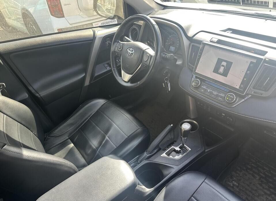 Toyota RAV4, IV (XA40) 2.0 CVT (146 л.с.) 4WD