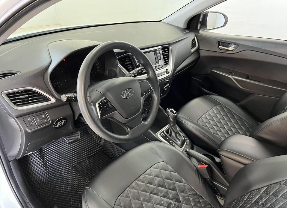 Hyundai Solaris 1.6 AT (123 л.с.)