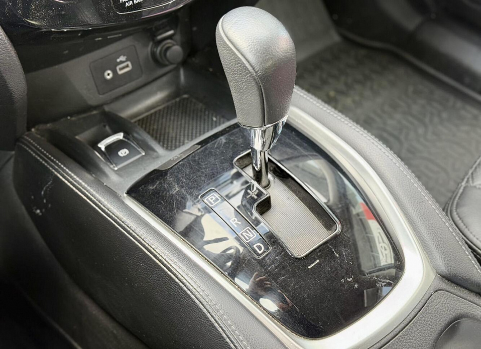 Nissan X-Trail, III Рестайлинг 2.0 CVT (144 л.с.) 4WD