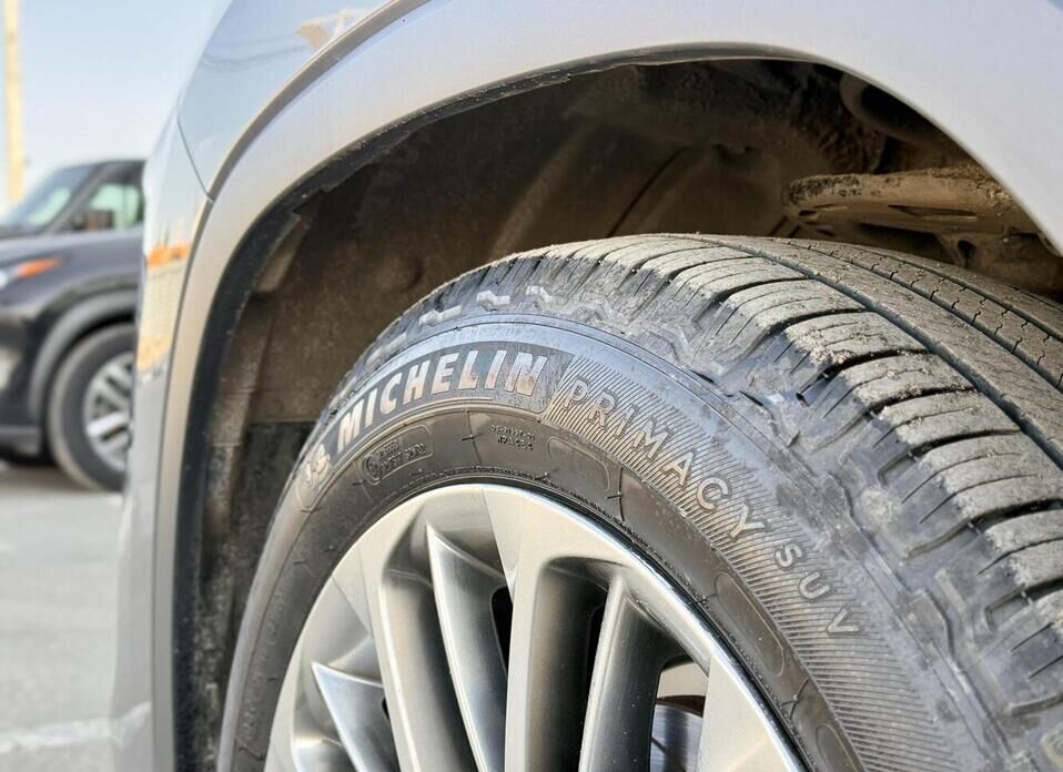 Lexus RX, IV Рестайлинг 300 2.0 AT (238 л.с.) 4WD