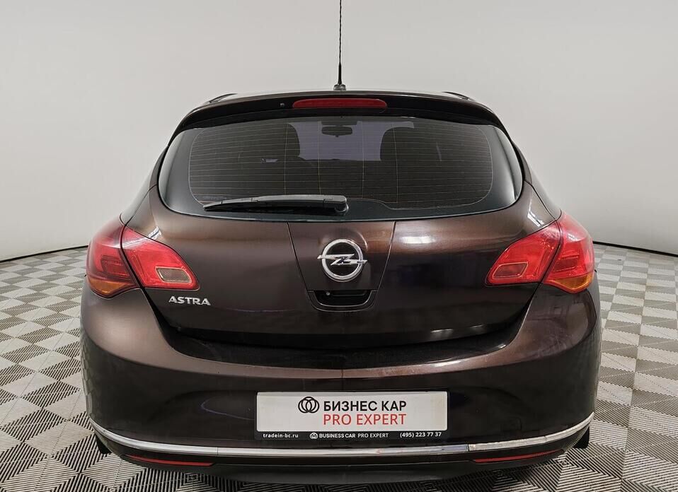 Opel Astra 1.6 MT (115 л.с.)