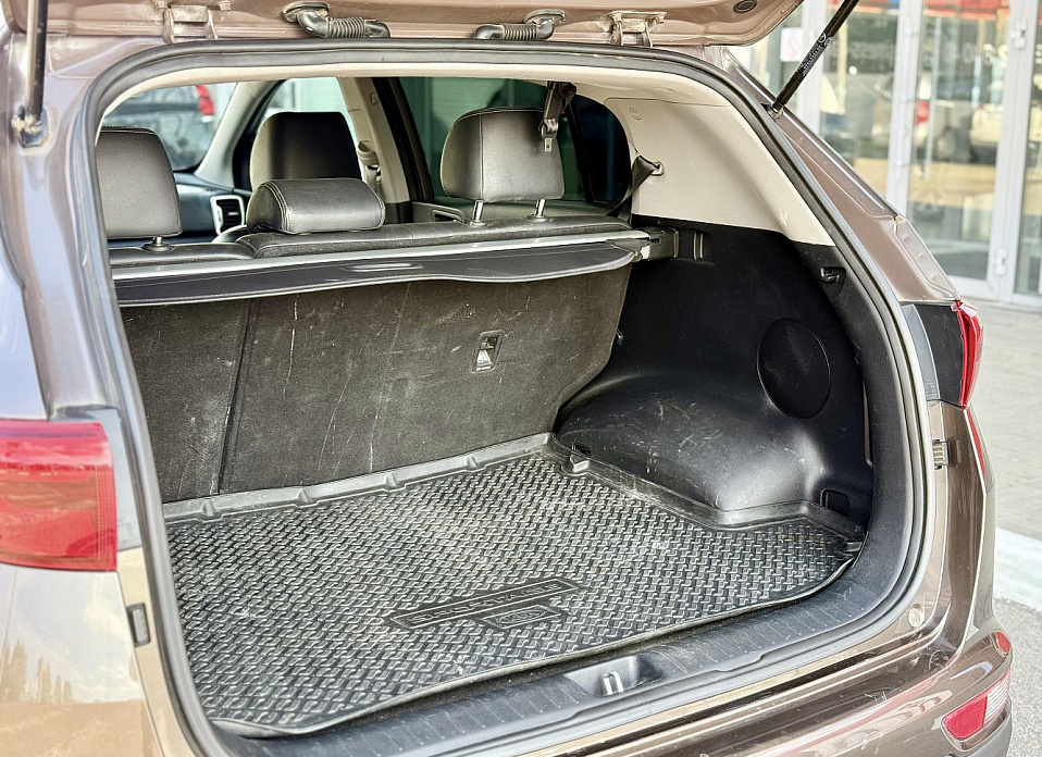 Kia Sportage, IV 2.0 AT (150 л.с.)