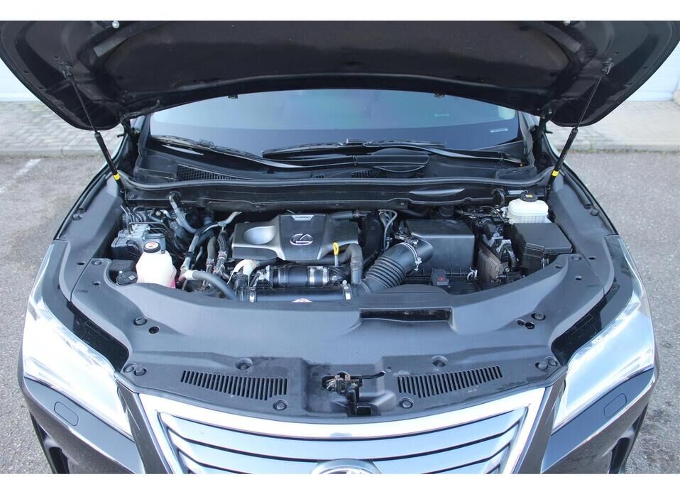 Lexus RX, IV 300 2.0 AT (238 л.с.) 4WD