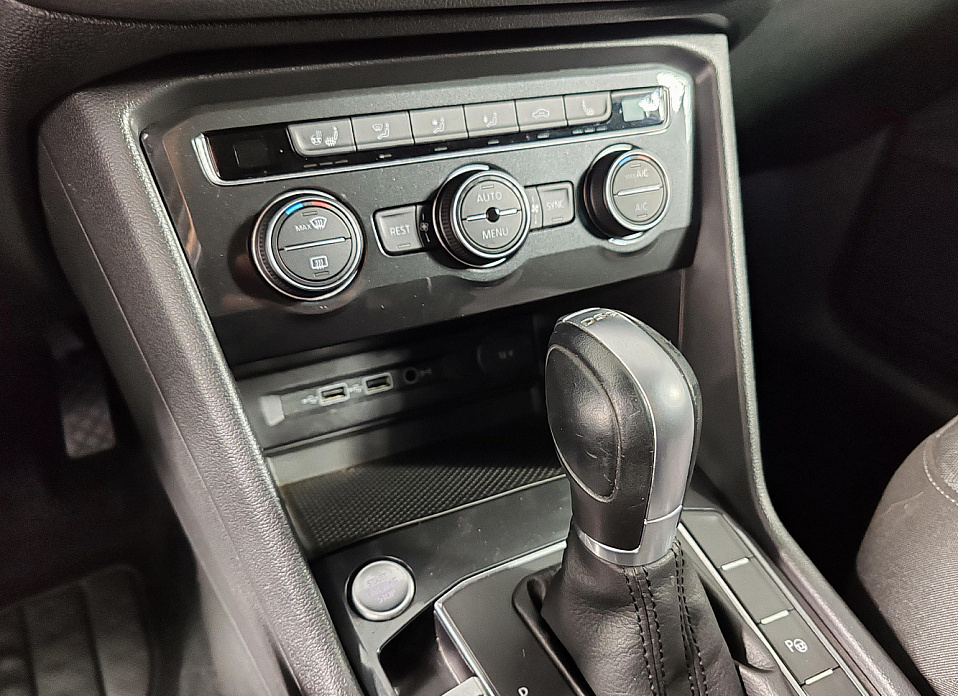 Volkswagen Tiguan, II 1.4 AMT (150 л.с.)