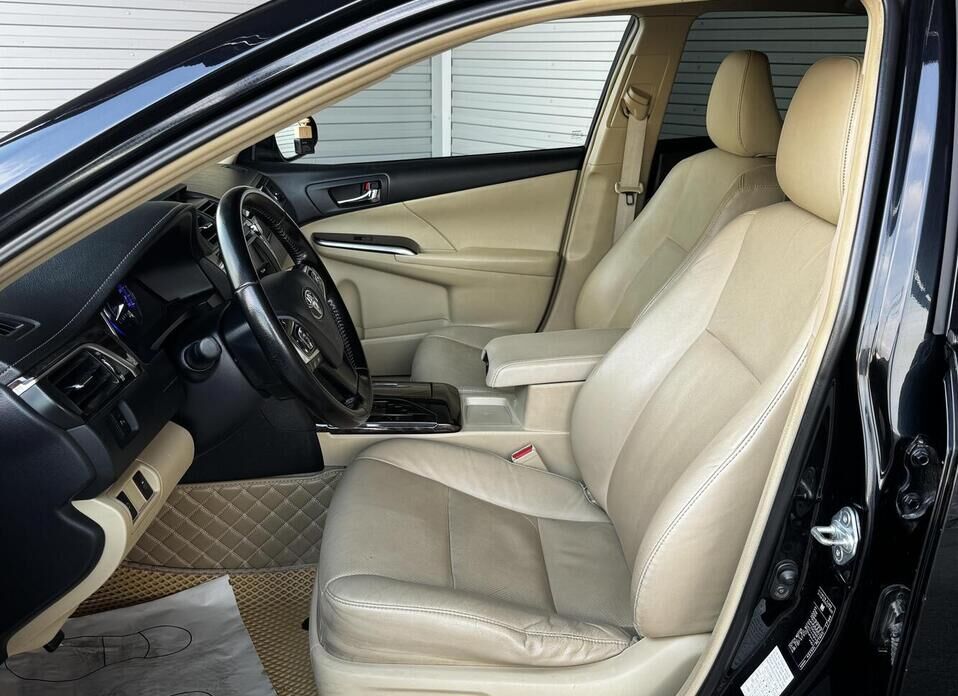 Toyota Camry, VII (XV50) Рестайлинг 2 2.5 AT (181 л.с.)