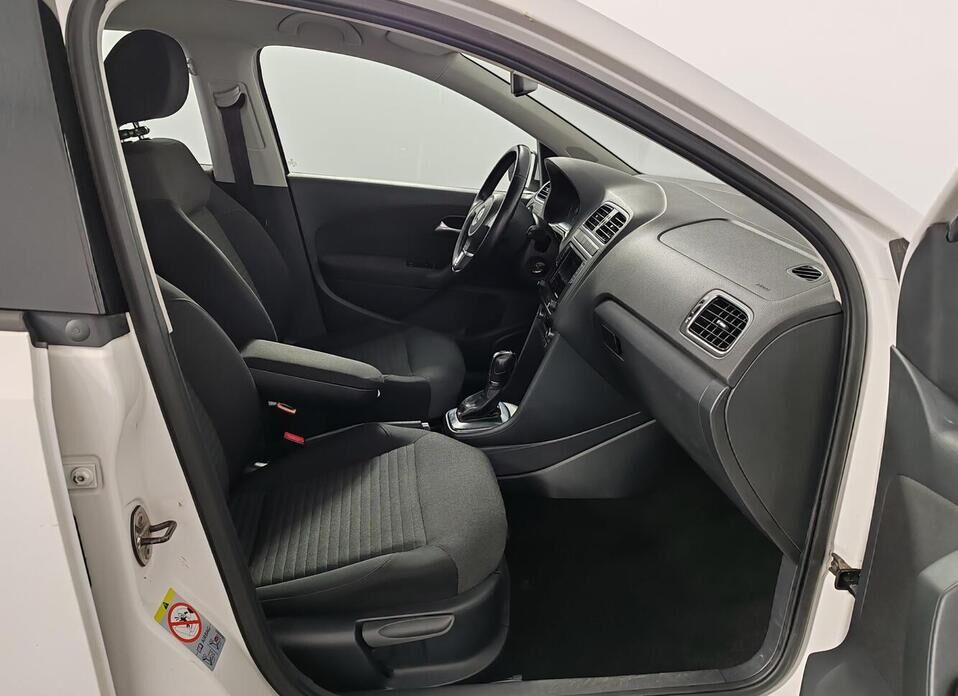 Volkswagen Polo, V 1.2 AMT (105 л.с.)