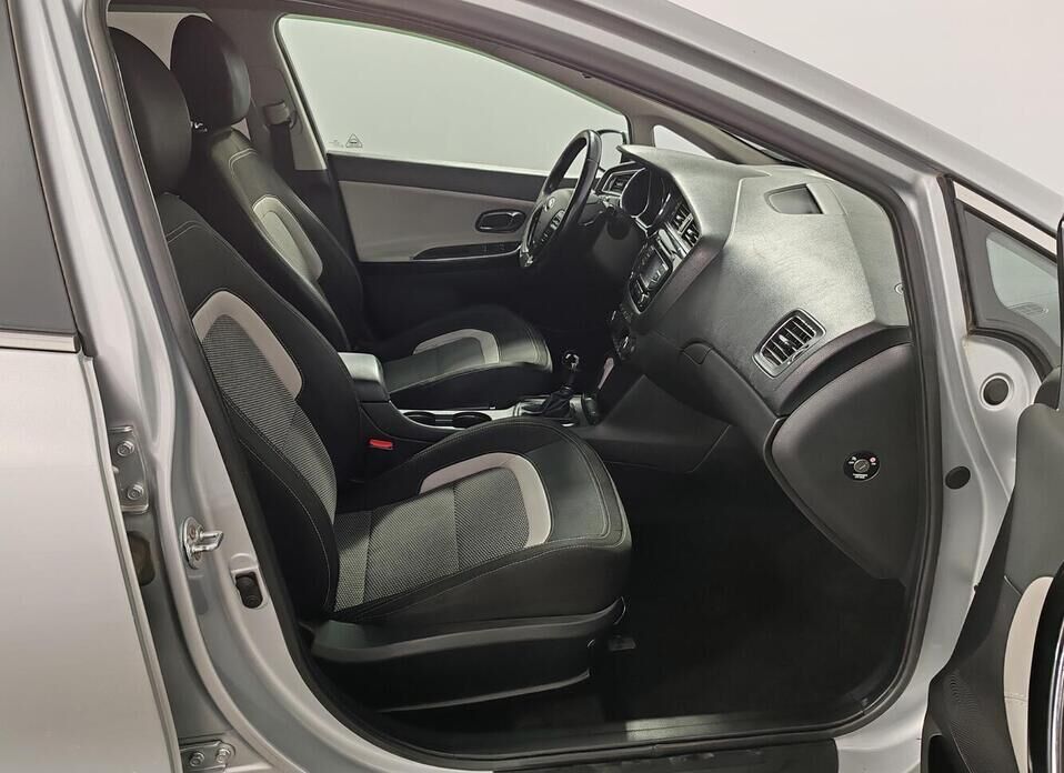 Kia Ceed, II Рестайлинг 1.6 AMT (135 л.с.)