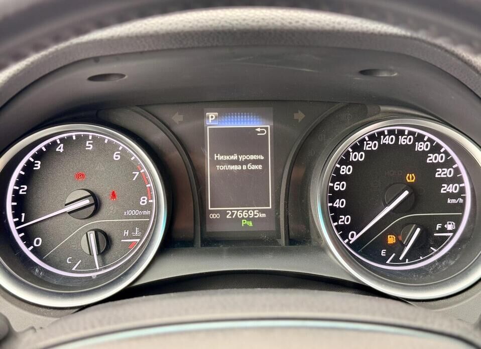 Toyota Camry, VIII (XV70) 2.5 AT (181 л.с.)